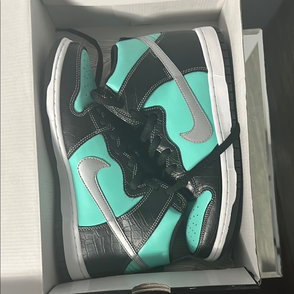 Nike Dunk High PRM SB Sneakers - Black and Teal